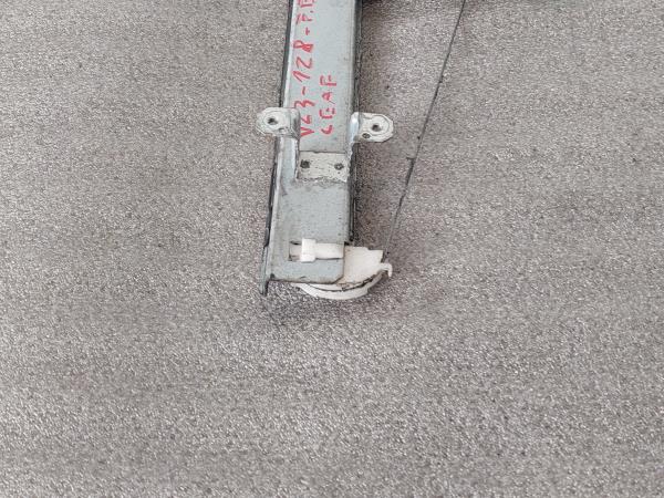 Lève-vitre avant gauche NISSAN Leaf EV (ZE0) Imagem-3