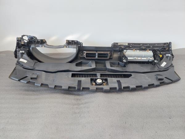 Tablier AUDI A4 (8E2, B6) Imagem-2 Tablier AUDI A4 (8E2, B6) Imagem-2