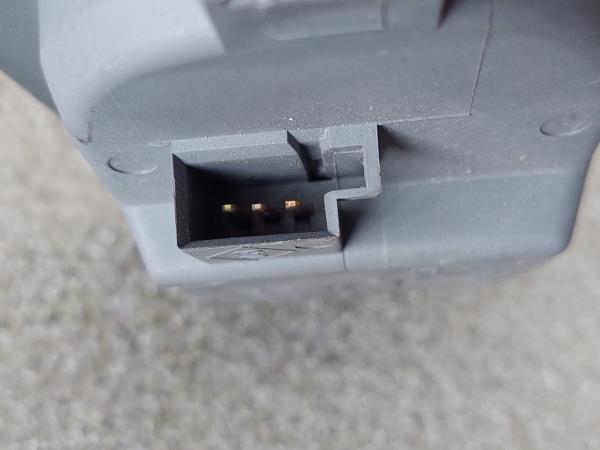 Plafonier frente RENAULT Clio II (BB0/1/2_, CB0/1/2_) Imagem-4 Plafonier frente RENAULT Clio II (BB0/1/2_, CB0/1/2_) Imagem-4