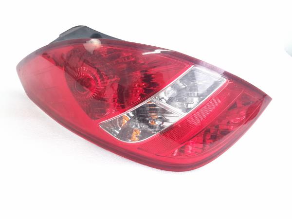 Farolim esquerdo HYUNDAI i20 (PB, PBT)