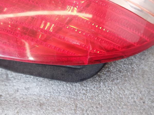 Farolim direito TOYOTA Avensis Liftback (_T22_) Imagem-4 Farolim direito TOYOTA Avensis Liftback (_T22_) Imagem-4