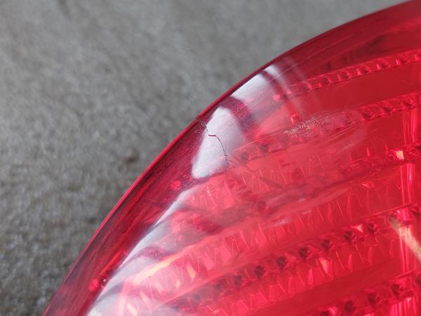 Farolim direito TOYOTA Avensis Liftback (_T22_) Imagem-3 Farolim direito TOYOTA Avensis Liftback (_T22_) Imagem-3