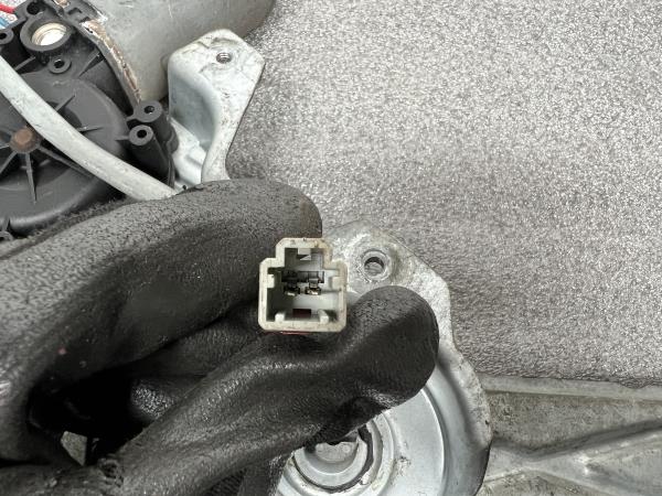 Elevador vidros frente direito ROVER 400 Sedan (XW) Imagem-3