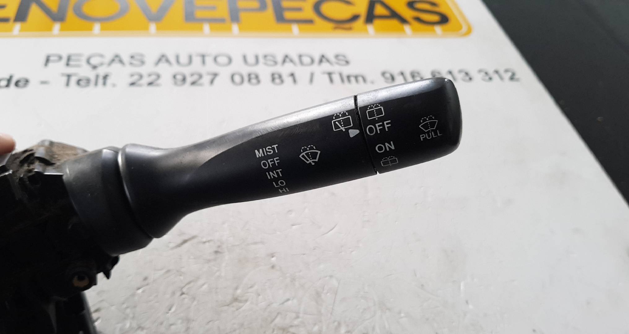 Conjunto / manetes de luzes e limpa vidros PEUGEOT 107