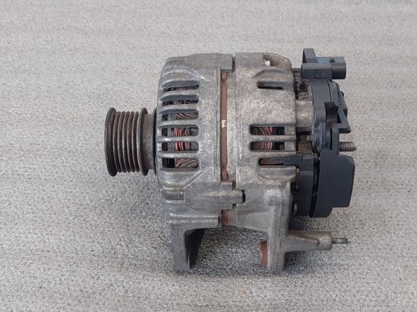 Alternador VOLKSWAGEN Golf V (1K1) Imagem-1