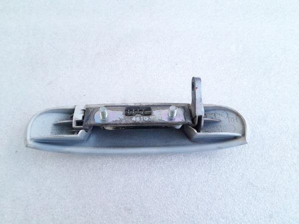 Puxador porta trás esquerdo MITSUBISHI Space Star Hatchback (A0_A) Imagem-1