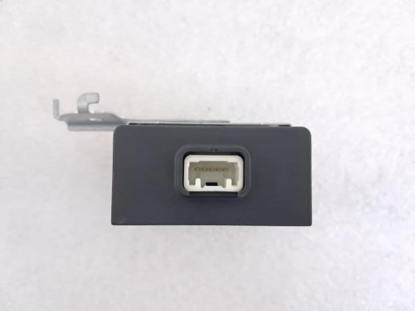 Centralina chiusura centralizzata TOYOTA Yaris (_P9_) Imagem-1