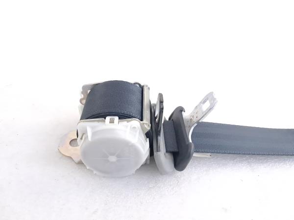 Left rear seatbelt TOYOTA Yaris (_P9_) Imagem-1