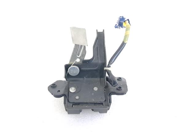 Fechadura / fecho da mala TOYOTA Yaris (_P9_)