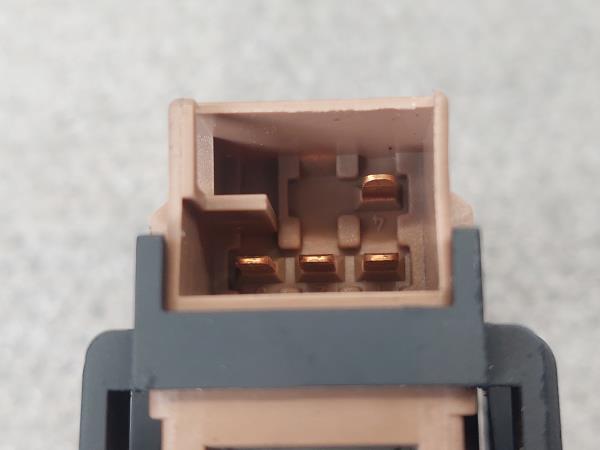 Commande / interrupteur lève-vitre Arrière Droite PORSCHE Cayenne (9PA) Imagem-4