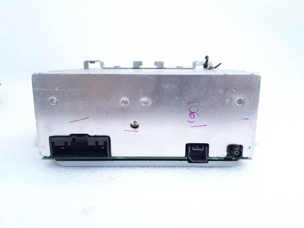 Rádio / auto-rádio FORD Fiesta VI (CB1, CCN) Imagem-4 Rádio / auto-rádio FORD Fiesta VI (CB1, CCN) Imagem-4