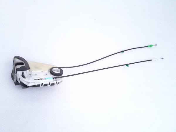 Fechadura / fecho porta trás esquerdo TOYOTA Yaris (_P9_) Imagem-1