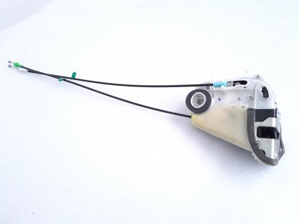 Fechadura / fecho porta trás esquerdo TOYOTA Yaris (_P9_) Imagem-3