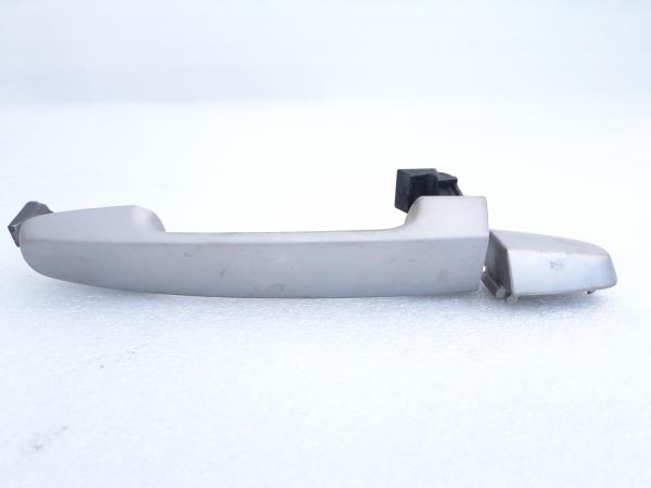 Puxador porta trás esquerdo TOYOTA Yaris (_P9_)