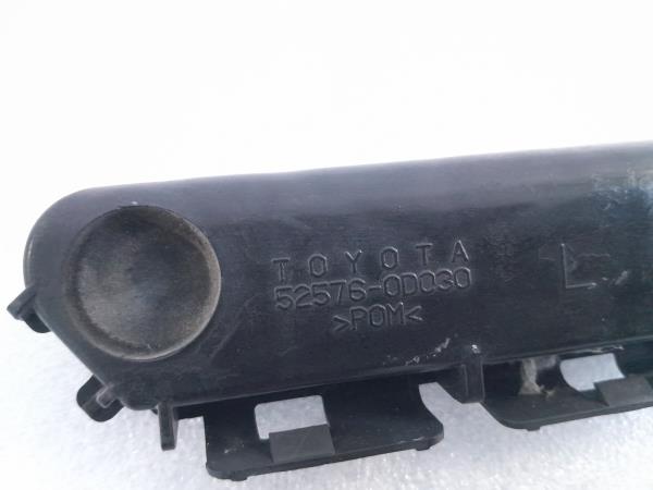 Guia de pára-choques trás direita TOYOTA Yaris (_P9_) Imagem-2