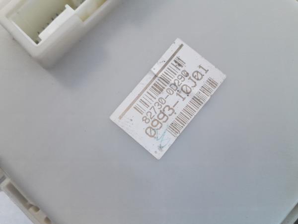 Scatola fusibili / SAM / BSI TOYOTA Yaris (_P9_) Imagem-2