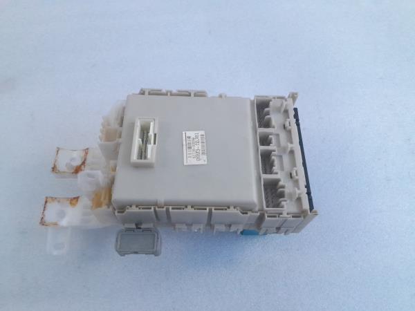 Scatola fusibili / SAM / BSI TOYOTA Yaris (_P9_) Imagem-1