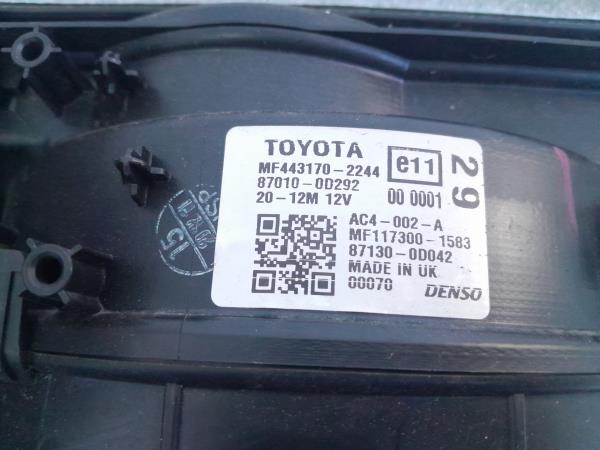 Riscaldamento completo TOYOTA Yaris (_P9_) Imagem-1