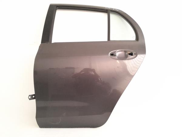 Porta trás esquerda TOYOTA Yaris (_P9_)