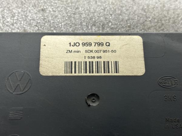 Módulo confort VOLKSWAGEN Golf IV (1J1) Imagem-1