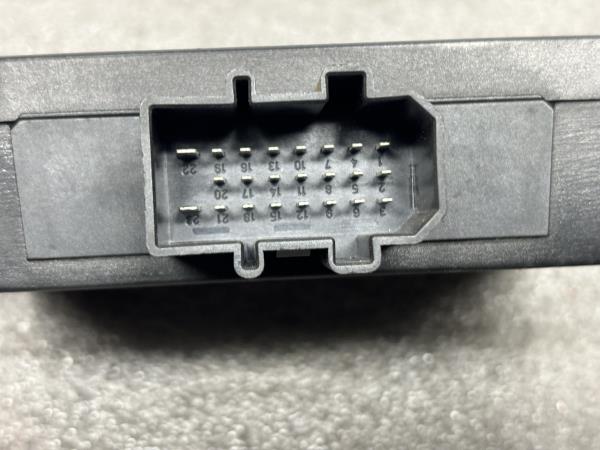 Módulo confort VOLKSWAGEN Golf IV (1J1) Imagem-2