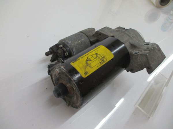 Motor de arranque BMW 1 (E81) Imagem-1