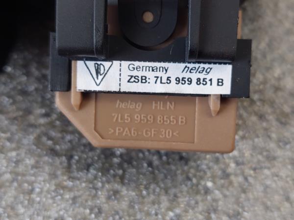 Comando / botão / interruptor vidros trás esquerdo PORSCHE Cayenne (9PA) Imagem-4 Comando / botão / interruptor vidros trás esquerdo PORSCHE Cayenne (9PA) Imagem-4