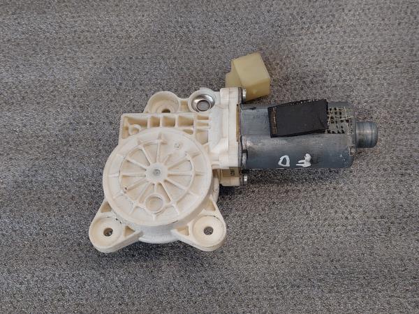 Moteur lève-vitre avant Droite MERCEDES-BENZ CLS (C219)