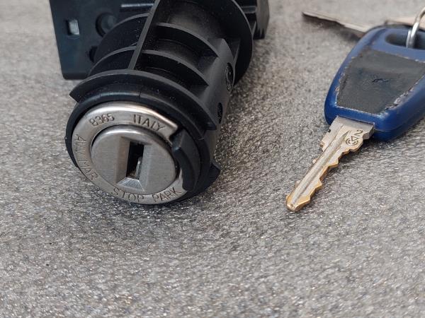 Bombín de encendido FIAT Punto (188_)