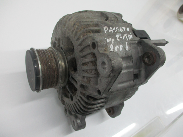 Alternador VOLKSWAGEN Passat (3C2) Imagem-1