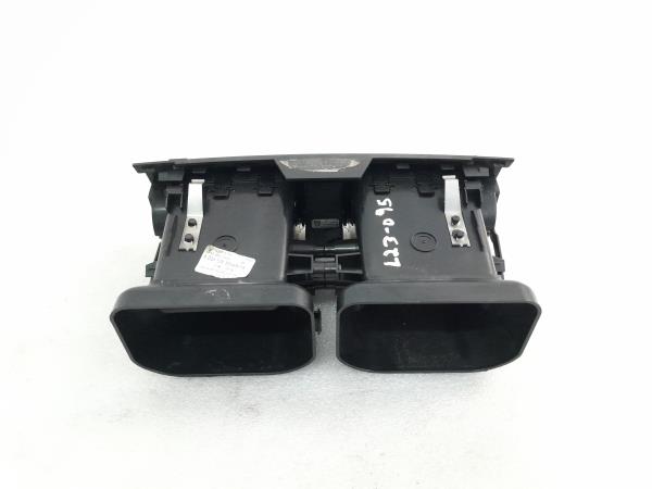 Diffusore / uscita aria MERCEDES-BENZ Classe C (W204) Imagem-1