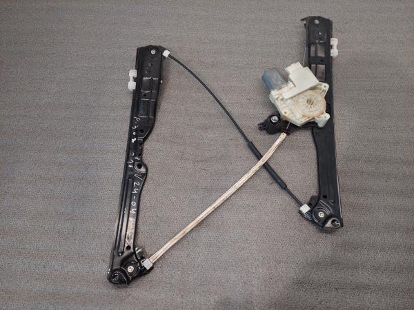 Elevador vidros frente direito PEUGEOT 308 SW II Imagem-1