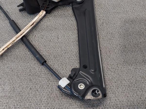 Elevador vidros frente direito PEUGEOT 308 SW II Imagem-4