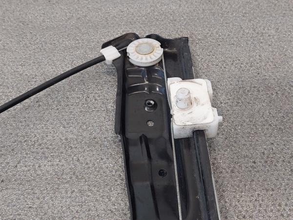 Elevador vidros frente direito PEUGEOT 308 SW II Imagem-6