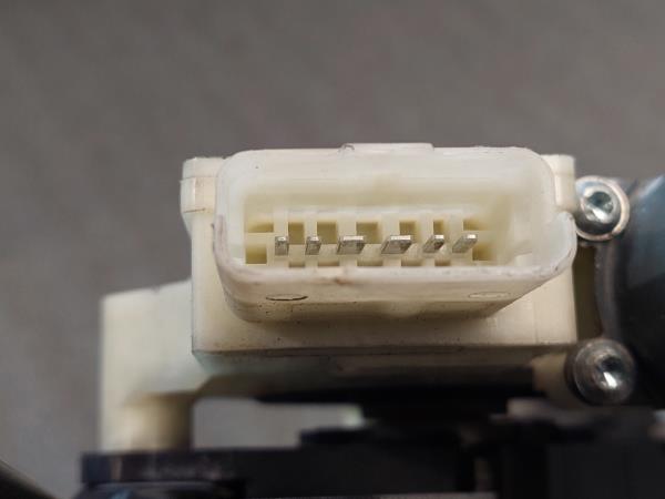 Elevador vidros frente direito PEUGEOT 308 SW II Imagem-9