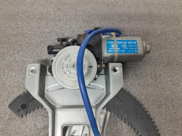 Elevador vidros frente direito HYUNDAI Matrix (FC) Imagem-2