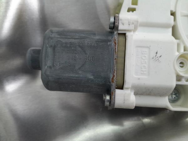 Elevador vidros frente direito MERCEDES-BENZ Classe C (W204) Imagem-2