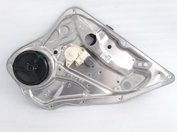 Alzavetro posteriore destro MERCEDES-BENZ Classe C (W204)