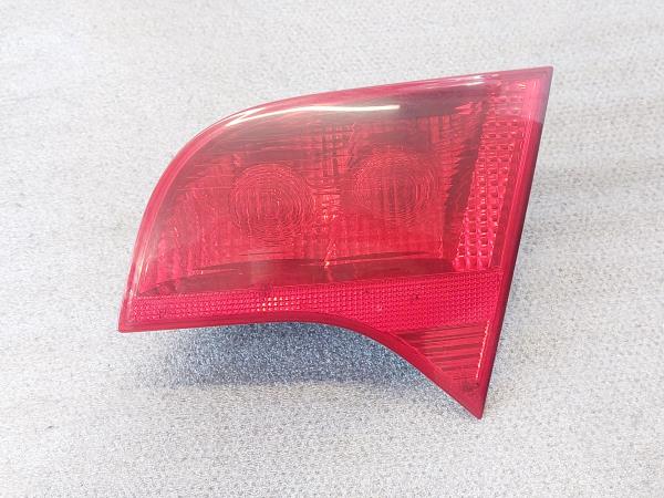 Feu arrière Droite AUDI A4 Avant (8ED, B7)