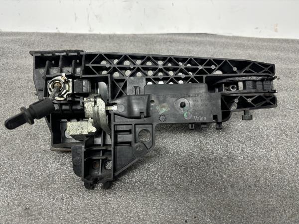 Poignée de porte avant gauche AUDI A4 Avant (8K5, B8) Imagem-1