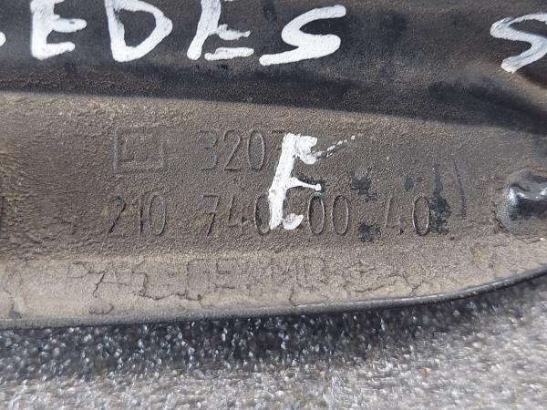 Friso / Frisos MERCEDES-BENZ Classe E Carrinha (S210) Imagem-4