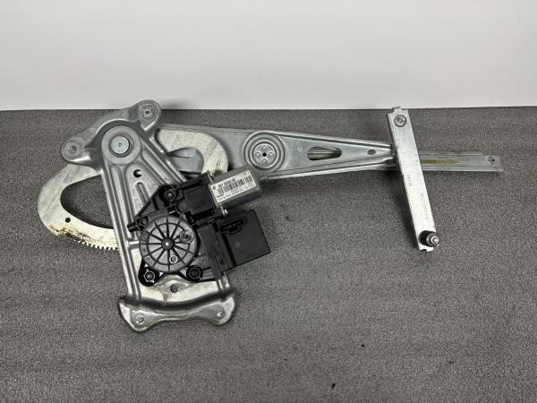 Elevador vidros frente direito RENAULT Megane III (BZ0_)