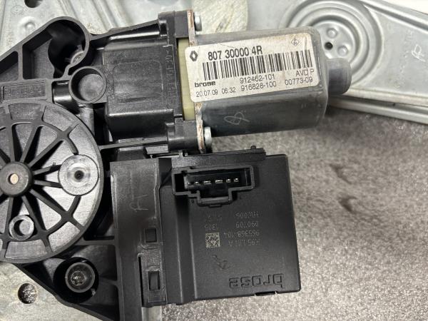 Elevador vidros frente direito RENAULT Megane III (BZ0_) Imagem-1