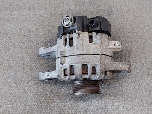 Alternador TOYOTA Yaris (_P13_) Imagem-1