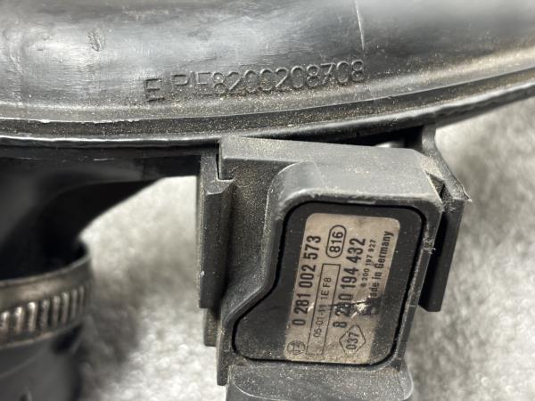 Tubo do intercooler RENAULT Megane II (BM0/1_, CM0/1_) Imagem-4