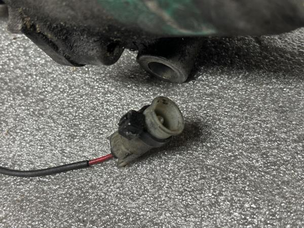 Compressor AC SAAB 9-3 Hatch (YS3D) Imagem-3 Compressor AC SAAB 9-3 Hatch (YS3D) Imagem-3