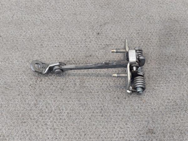 Limiteur de porte Avant Gauche DACIA Duster (HS_)