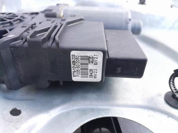 Elevalunas trasero derecho VOLKSWAGEN Passat (3B2) Imagem-2