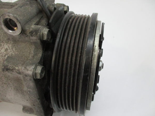 Compressor AC FORD Fiesta VI (CB1, CCN) Imagem-2 Compressor AC FORD Fiesta VI (CB1, CCN) Imagem-2