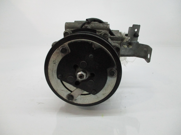 Compressor AC FORD Fiesta VI (CB1, CCN) Imagem-3 Compressor AC FORD Fiesta VI (CB1, CCN) Imagem-3